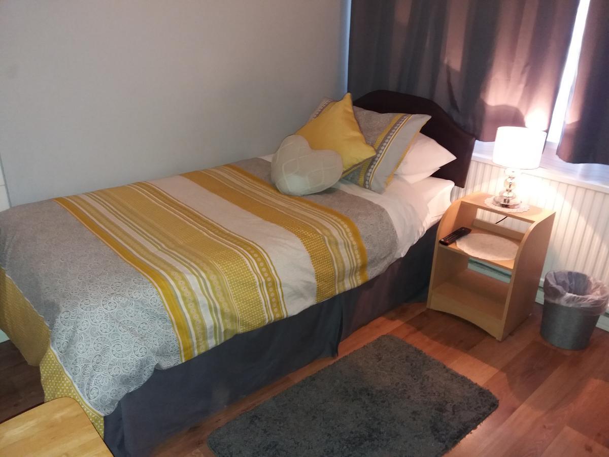 Lynn Hill Guest House Dereham Extérieur photo